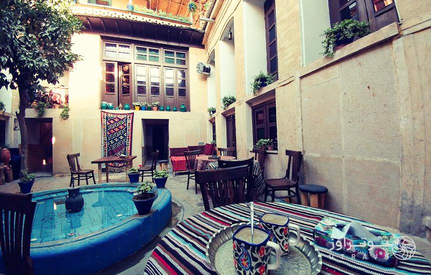 خانه تاریخی و رستوران سنتی پرهامی شیراز